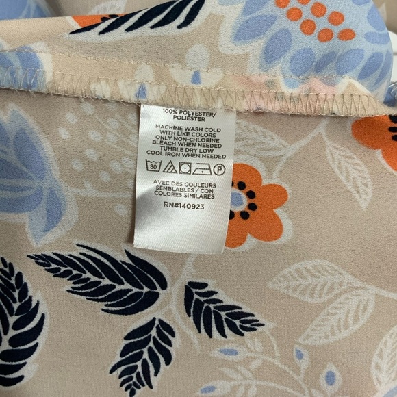 LOFT Cream Blue Orange Floral T-Shirt Blouse Size XXS Petite - Picture 3 of 4